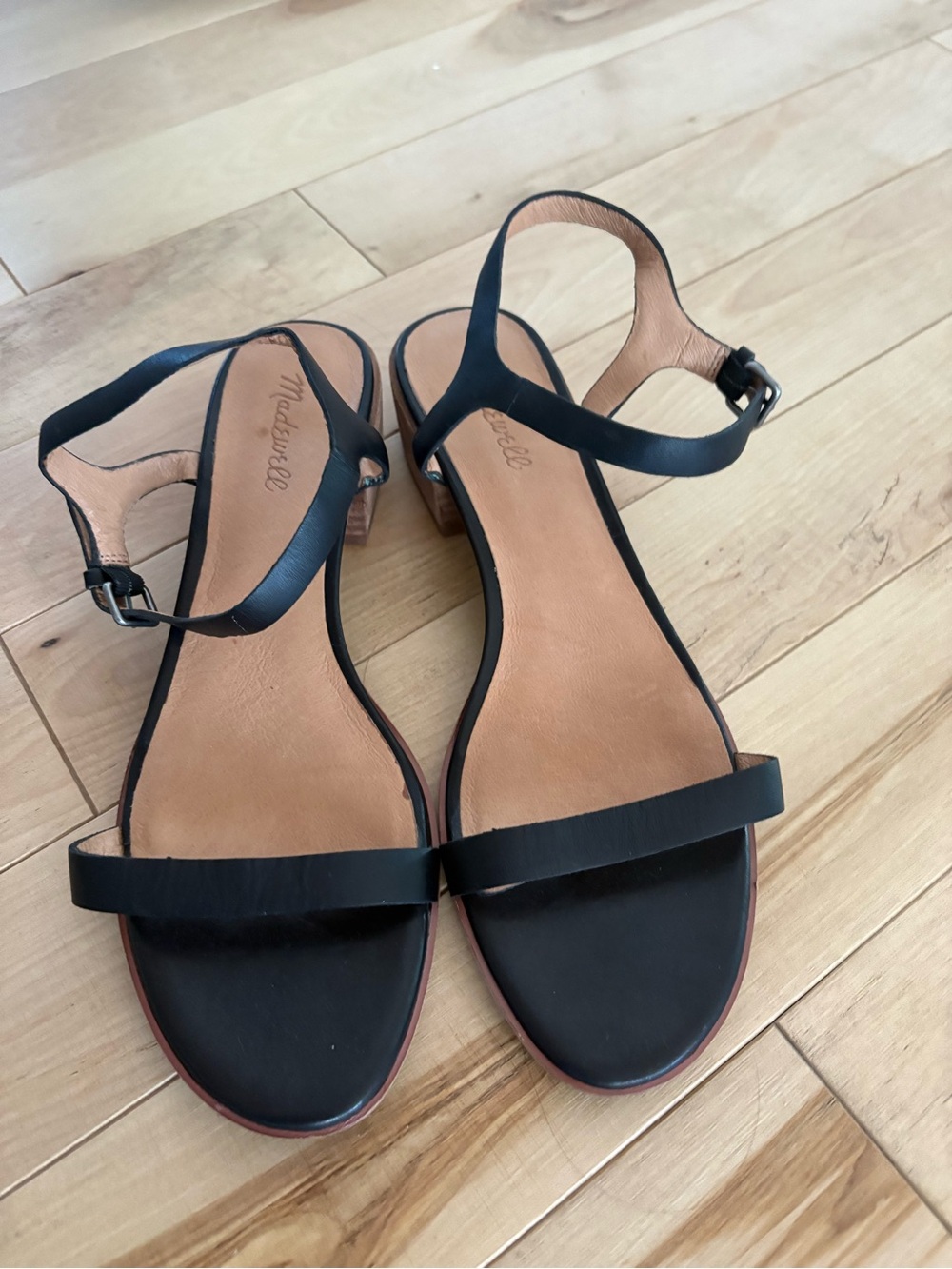Madewell The Louise Black Leather Low Block Heel Sandals - Picture 6 of 6